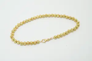 83 - Elegante 18Krt geelgouden armband met gegraveerde balletjes kopen? Bied vanaf 260!