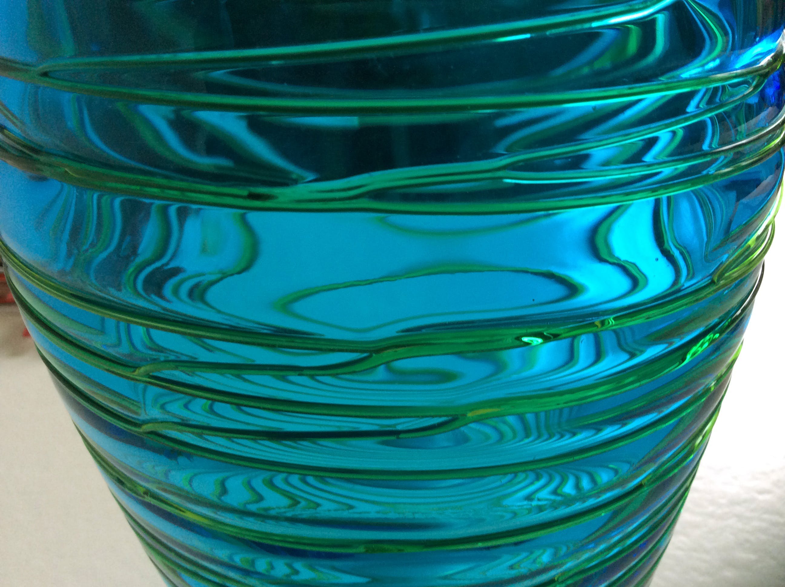 Venini - Fulvio Bianconi - blauwe vaas met groen glasdraad kopen? Bied vanaf 395!