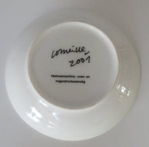 Corneille - Vier porseleinen onderzetters en een kopje kopen? Bied vanaf 28!