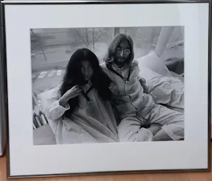Cor Jaring - John Lennon en Yoko Ono in het Amsterdamse Hilton kopen? Bied vanaf 275!