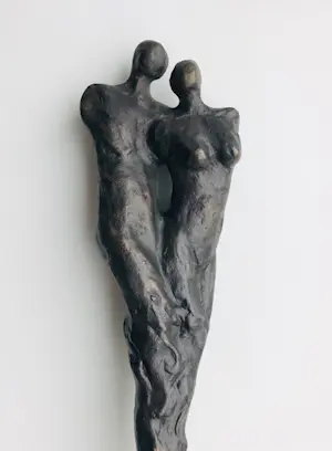 Elly du Clou-Bruggeman - Together Strong - Beeld Brons kopen? Bied vanaf 169!