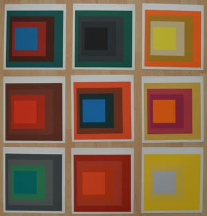 AcheterJosef Albers - Homage to the Square, 9 zeefdrukken.? Enchérissez de 650!