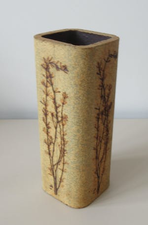 Vallauris Keramiek - Vierkante gres aardewerken Herbier vaas - Raymonde Leduc kopen? Bied vanaf 1!