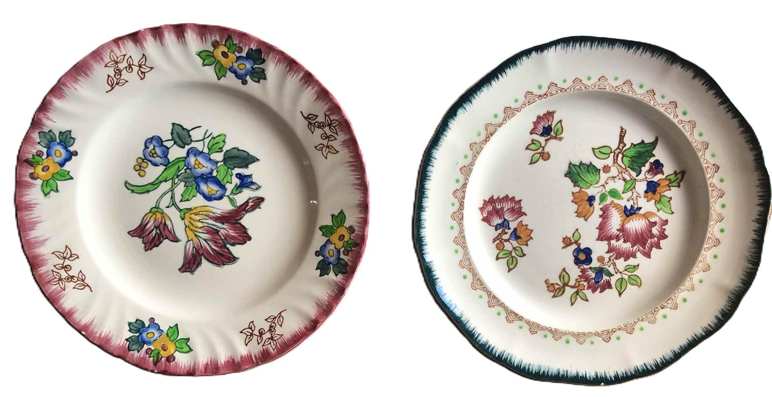 Emaux de Longwy - set van twee puntgave borden LONGWY - Floraal- Décoré à la main kopen? Bied vanaf 35!