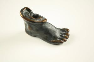 Les Deux Garçons - Bronzen beeld - 'Oorvoet' kopen? Bied vanaf 450!