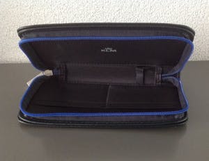 Jan Taminiau - Twee KLM-etuis kopen? Bied vanaf 15!