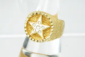 17 - Opvallende 18 karaats geel-goud & diamanten (0.10ct) STER ring - gekeurd kopen? Bied vanaf 320!