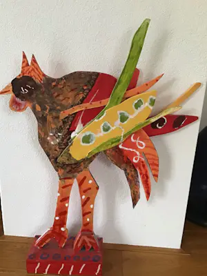 Niet of onleesbaar gesigneerd - Houten kleurrijk sculptuur van vogel kopen? Bied vanaf 1!