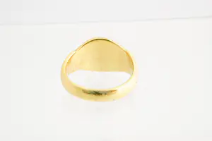 139- Massief zo goed als nieuwe 18 krt geel gouden Surinaamse vriendschaps-ring kopen? Bied vanaf 310!