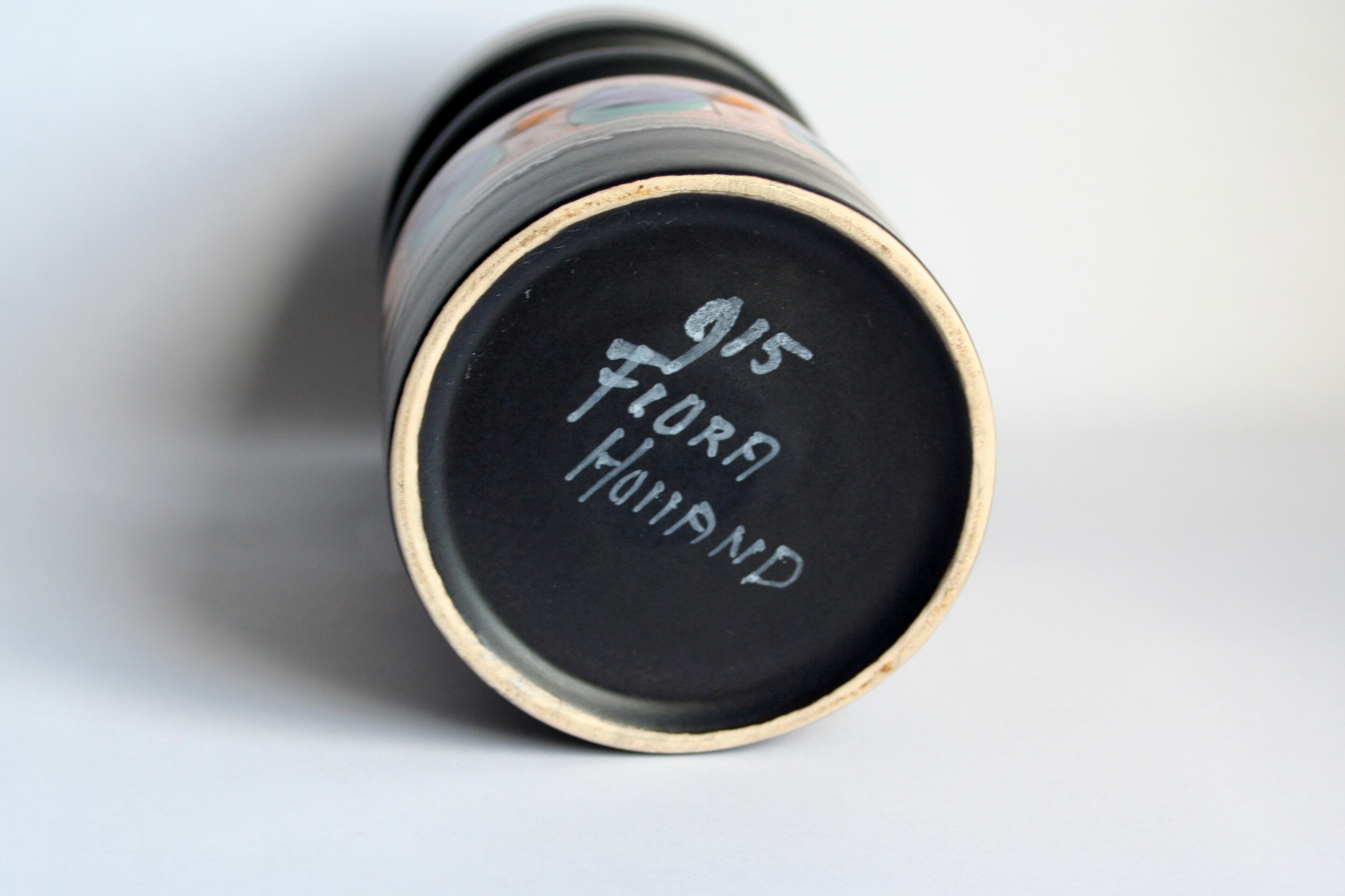 Plateelbakkerij Flora - Holland vaas 915 decor pauwoog kopen? Bied vanaf 17!