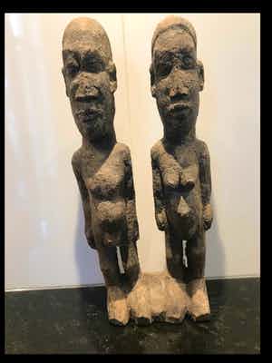 Niet of onleesbaar gesigneerd - Lobi dubbelfiguur verkocht voor € 10!