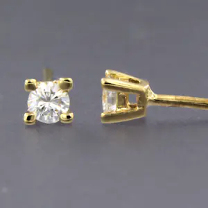18k geel gouden solitair oorknoppen met briljant geslepen diamant tot. 0.18ct kopen? Bied vanaf 240!