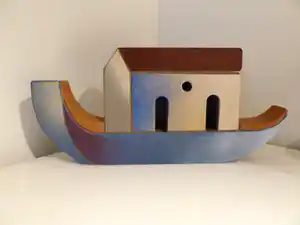 Niet of onleesbaar gesigneerd - Design opbject verkocht voor € 1!