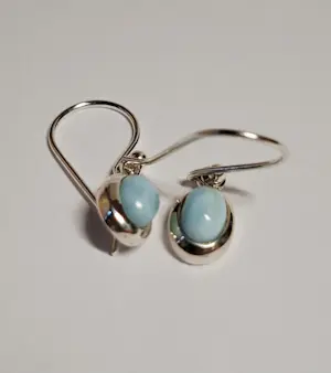 nieuw fijne zilveren oorbellen, elk ingelegd met een mooie geslepen larimar kopen? Bied vanaf 30!