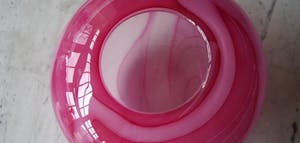 Royal Leerdam - Ondra Novotny, unica , zwaar uitgevoerde roze design-vaas kopen? Bied vanaf 10!