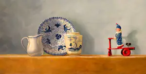 Marian van der Sanden - Stilleven met porselein en antiek opdraai poppetje kopen? Bied vanaf 325!