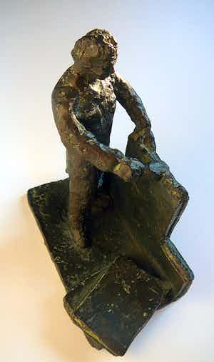 Jaap Hartman - De metselaar -brons, eind 20e eeuw- verkocht voor € 75!