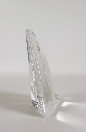 Ireneusz Kizinski - Glazen object met ingesloten luchtbelletjes kopen? Bied vanaf 150!