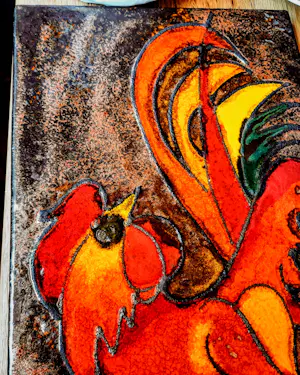 Ruscha - Wandbild Keramikplatte Bunter Hahn Handbemalt aus den 60er/70er Jahren kopen? Bied vanaf 89!