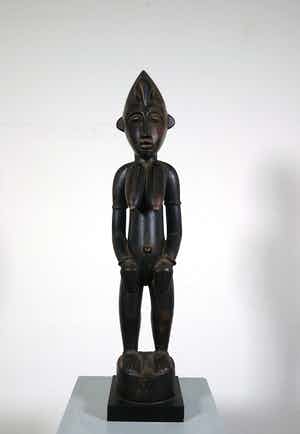 Senufo - Hout, Staand vrouwelijk figuur verkocht voor € 1!