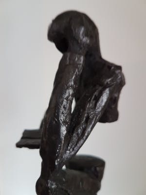 Klaas van den Berg - 1941 - 2018 Brons beeld "Leren is leven" kopen? Bied vanaf 155!