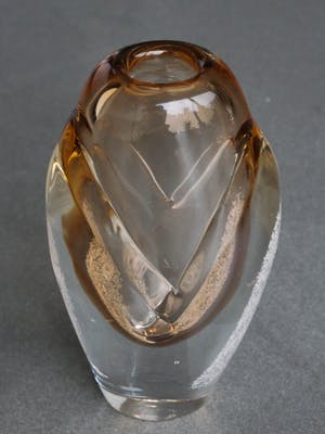 Jan Beranek - Vaas met ingesloten luchtbellen kopen? Bied vanaf 1!