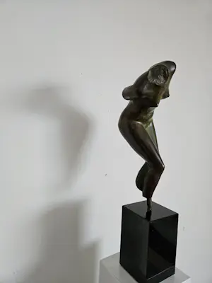 Emile Cornelis - Gebogen Venus kopen? Bied vanaf 500!