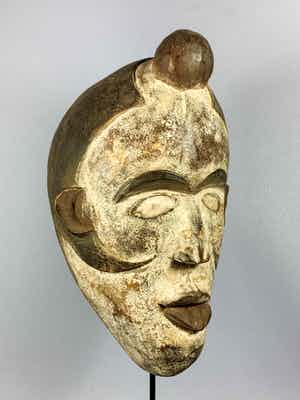 Igbo - 200503 - Tribal Used African IGBO Mask - Nigeria. verkocht voor € 35!