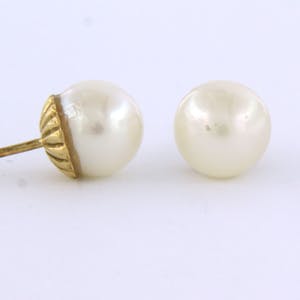 18k geel gouden oorknoppen bezet met parel - 8,0 mm breed kopen? Bied vanaf 1!