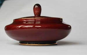 Niet of onleesbaar gesigneerd - aardewerk schaal met deksel - gemerkt 205 Germany kopen? Bied vanaf 1!