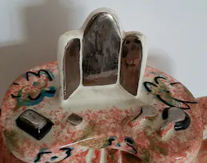 Niet of onleesbaar gesigneerd - Vintage Tony Carter decorative teapot kopen? Bied vanaf 1!