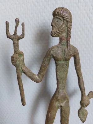 Niet of onleesbaar gesigneerd - bronzen beeld "God van de Zee" kopen? Bied vanaf 1!