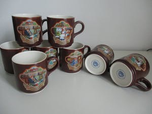 Villeroy en Boch - 8 stuks vintage mokken / Douwe Egberts kopen? Bied vanaf 50!