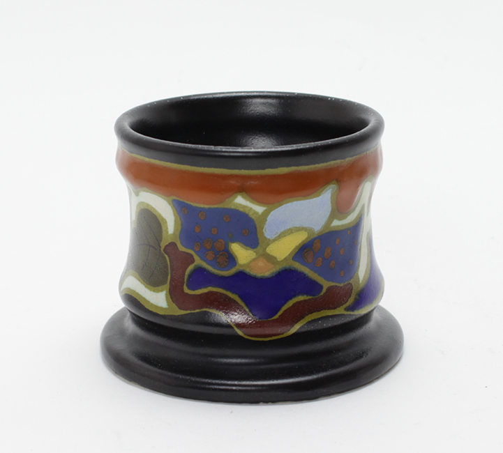 Plateelfabriek Gelria N.V. - plateel serveerblad met beker kopen? Bied vanaf 25!