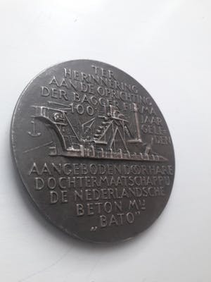 Albert Termote - Bronzen penning: 100 jaar Adriaan Volker Sliedrecht kopen? Bied vanaf 10!