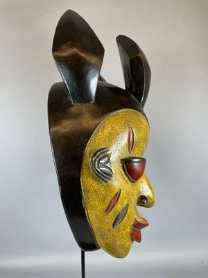 Punu - African female mask from the Punu - Gabon. kopen? Bied vanaf 25!