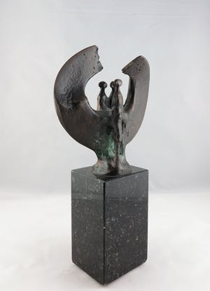 Wim Rijvers - Brons en hardsteen, Zonder titel kopen? Bied vanaf 400!