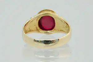 75- mooi bewerkte 18Krt geel gouden ring met cabuchon geslepen kleursteen kopen? Bied vanaf 220!