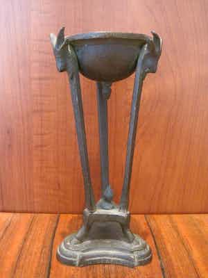 Brons (Onbekend) - Romeins wasbekken. verkocht voor € 55!