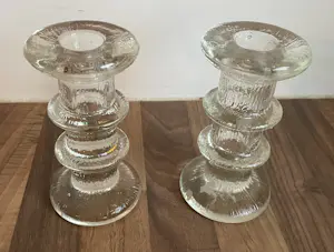 Pukeberg Glass - Twee ijsglazen kandelaren ontwerp Stafan Gellerstedt kopen? Bied vanaf 35!