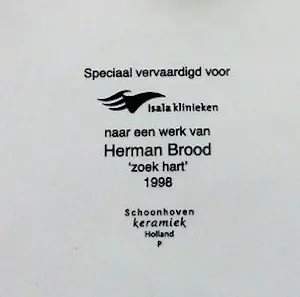 Herman Brood - Wandbord "Zoek hart" 1998, Schoonhoven Keramiek kopen? Bied vanaf 50!