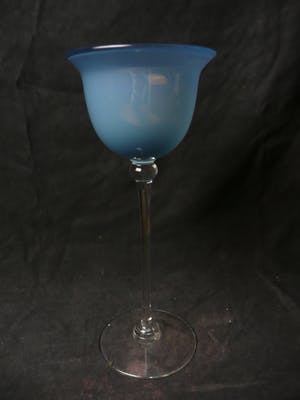 Niet of onleesbaar gesigneerd - Art Nouveau: Weinglas mit blauer Kuppa, Böhmen, signiert kopen? Bied vanaf 1!