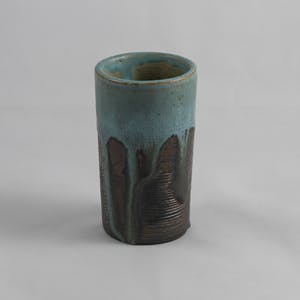 Pieter Groeneveldt - Drie aardewerken objecten kopen? Bied vanaf 50!