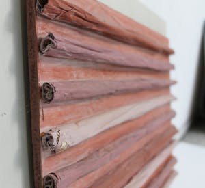 L.P. Boone - Structuur in roze-rood kopen? Bied vanaf 150!