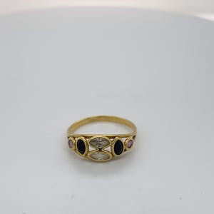 18kt gouden ring met diverse kleurstenen, mt 51/16,25 - 1,66gr kopen? Bied vanaf 80!