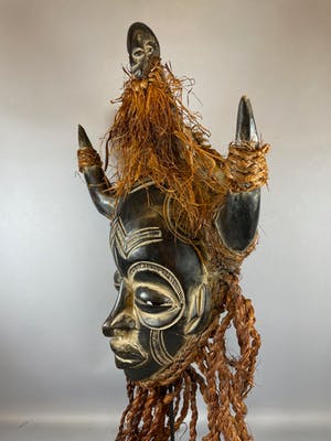 Chokwe - Large African Chokwe horn mask - Angola. kopen? Bied vanaf 65!