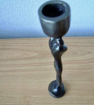 Corry Ammerlaan - Prachtig beeld / kandelaar van 2 slanke figuren- gesigneerd op de voet kopen? Bied vanaf 20!