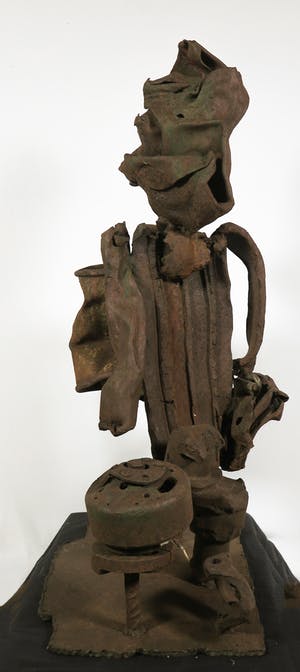 Theo Niermeijer - Groot en zwaar beeld van ijzerschroot, Zonder titel kopen? Bied vanaf 1!