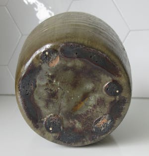 Aardewerkfabriek De Rijn N.V. - Art nouveau met prachtig stroomglazuur kopen? Bied vanaf 28!