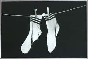 Anneke Bleeker - Foto , “Twee sokken” – ingelijst – ca 1975 verkocht voor € 50!